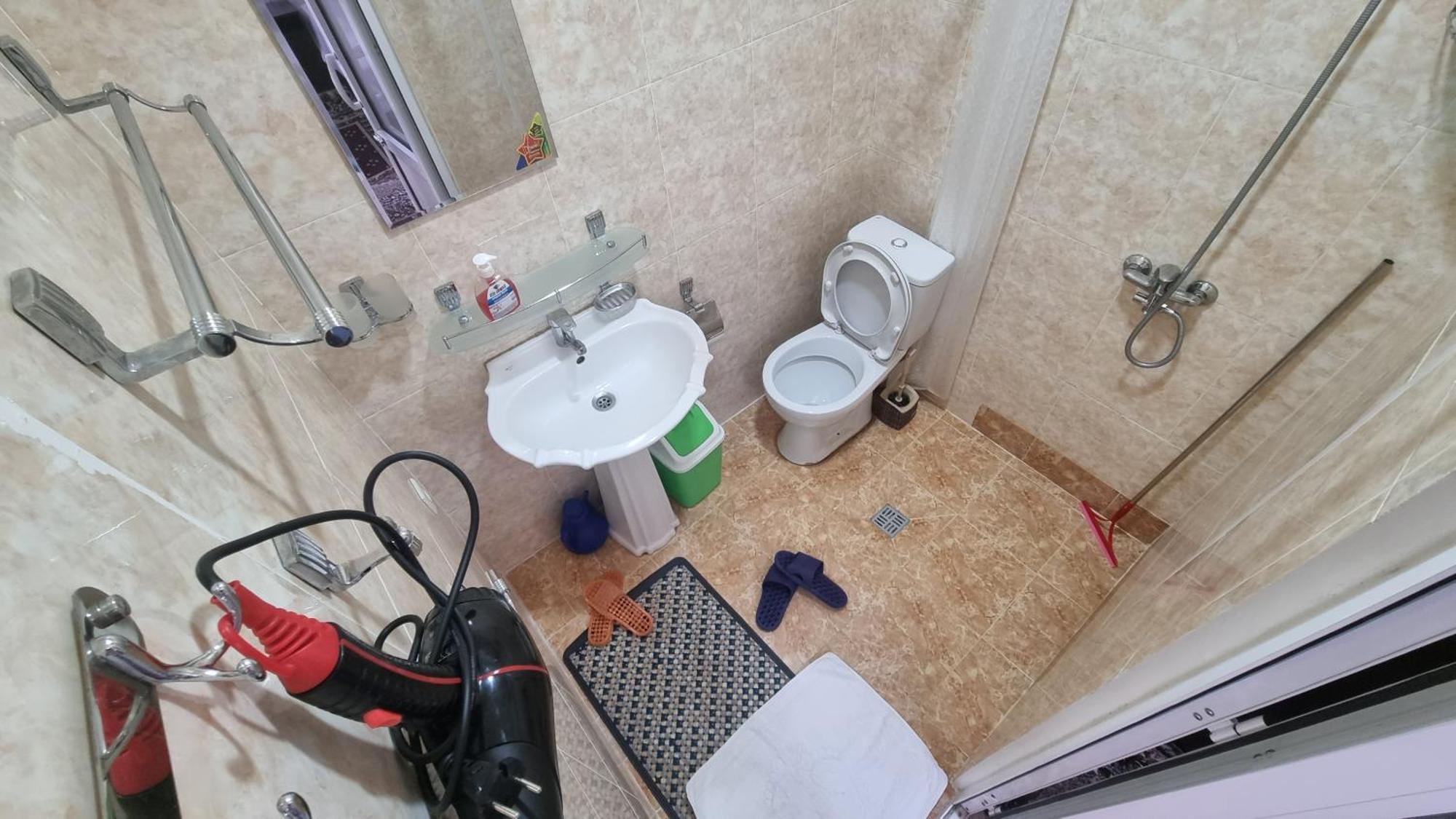 Hotel Registon Zargaron Samarkand Quarto foto